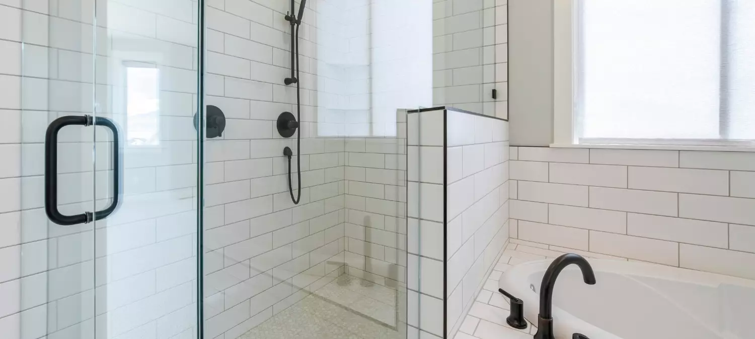 A photo of a modern tiled bathroom.